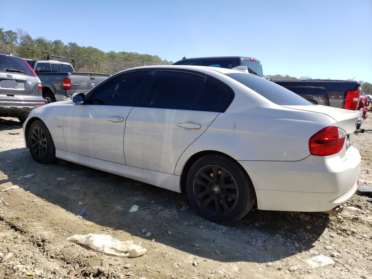 Photo 3 from auction – 2007 BMW 328 XI with VIN WBAVC93577KX59944