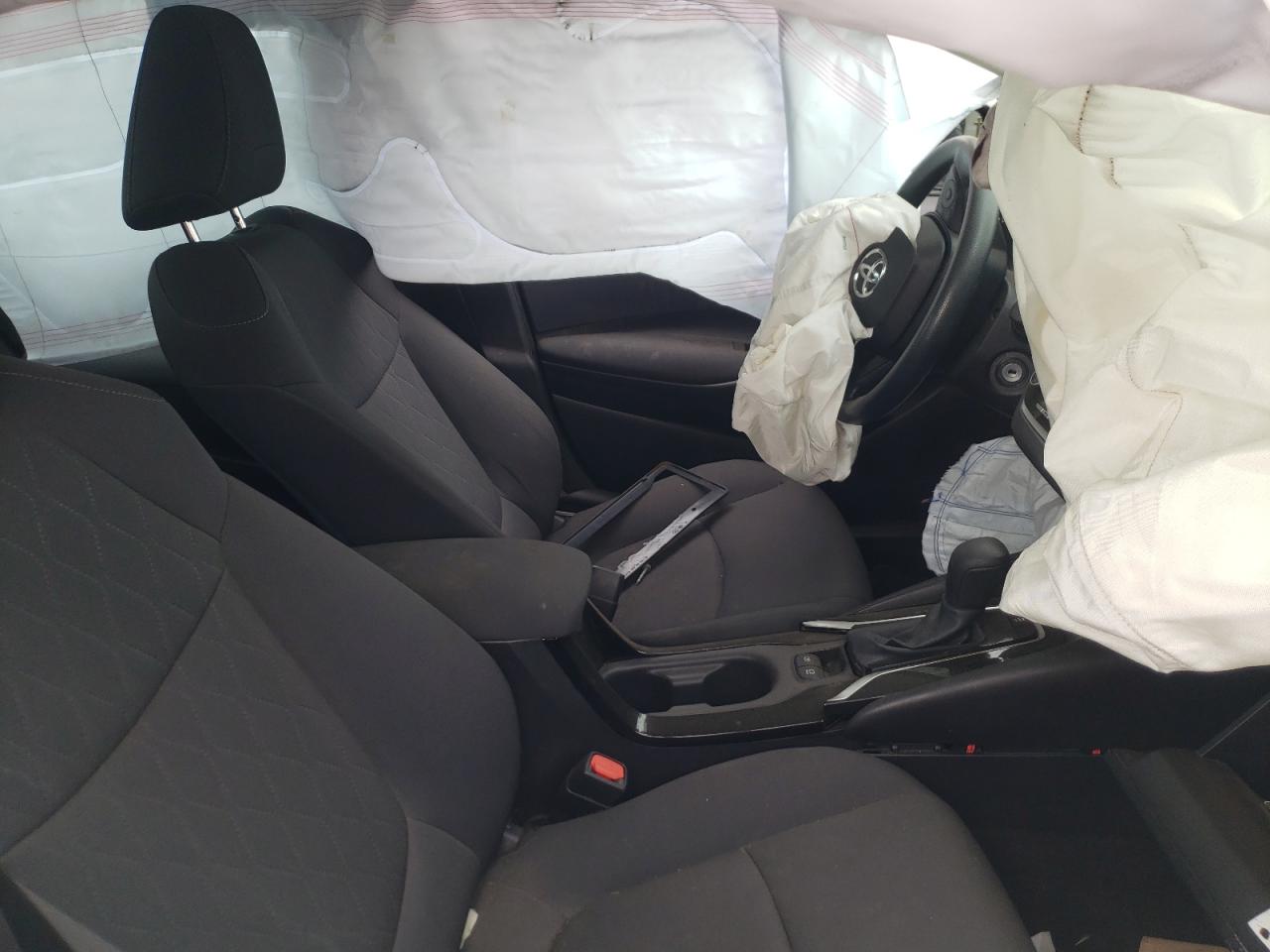 Photo 5 from auction – 2020 TOYOTA COROLLA LE with VIN 5YFEPRAE7LP120713
