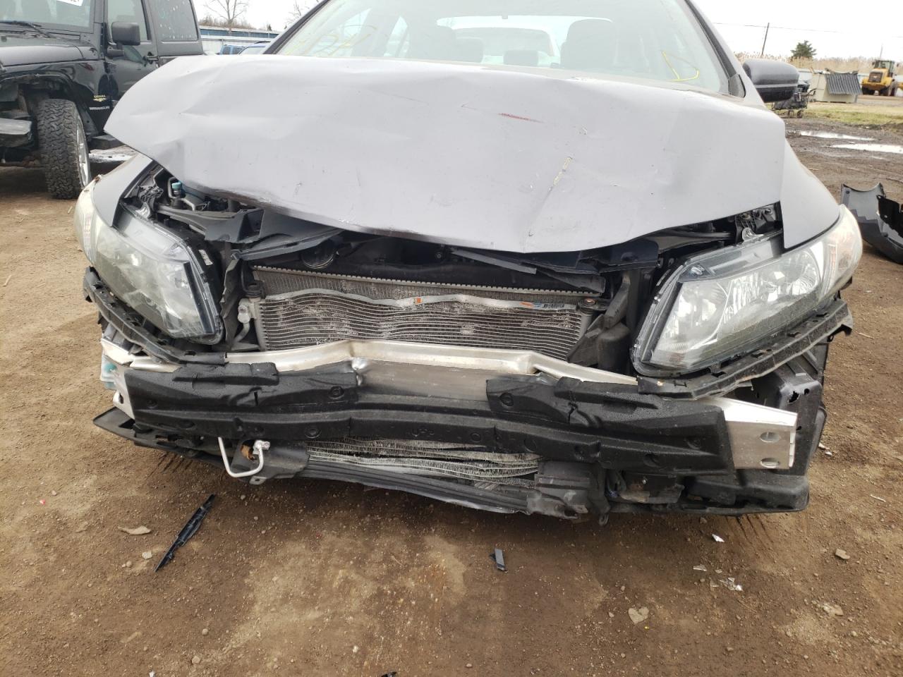 Photo 9 from auction – 2014 HONDA CIVIC LX with VIN 19XFB2F54EE070196