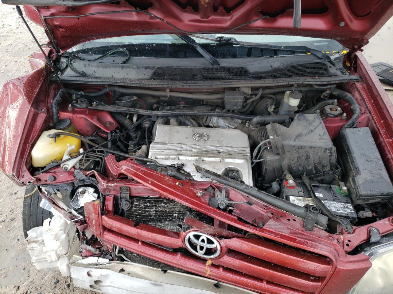 Photo 7 from auction – 2004 TOYOTA HIGHLANDER with VIN JTEGP21A640028755