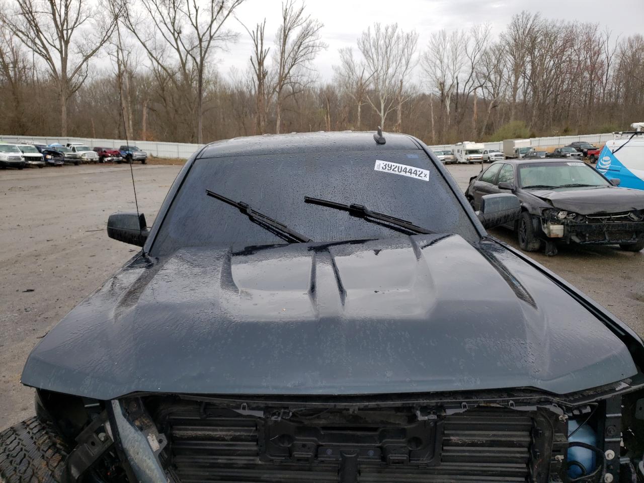 Photo 7 from auction – 2017 CHEVROLET SILVERADO with VIN 3GCUKREC2HG260278