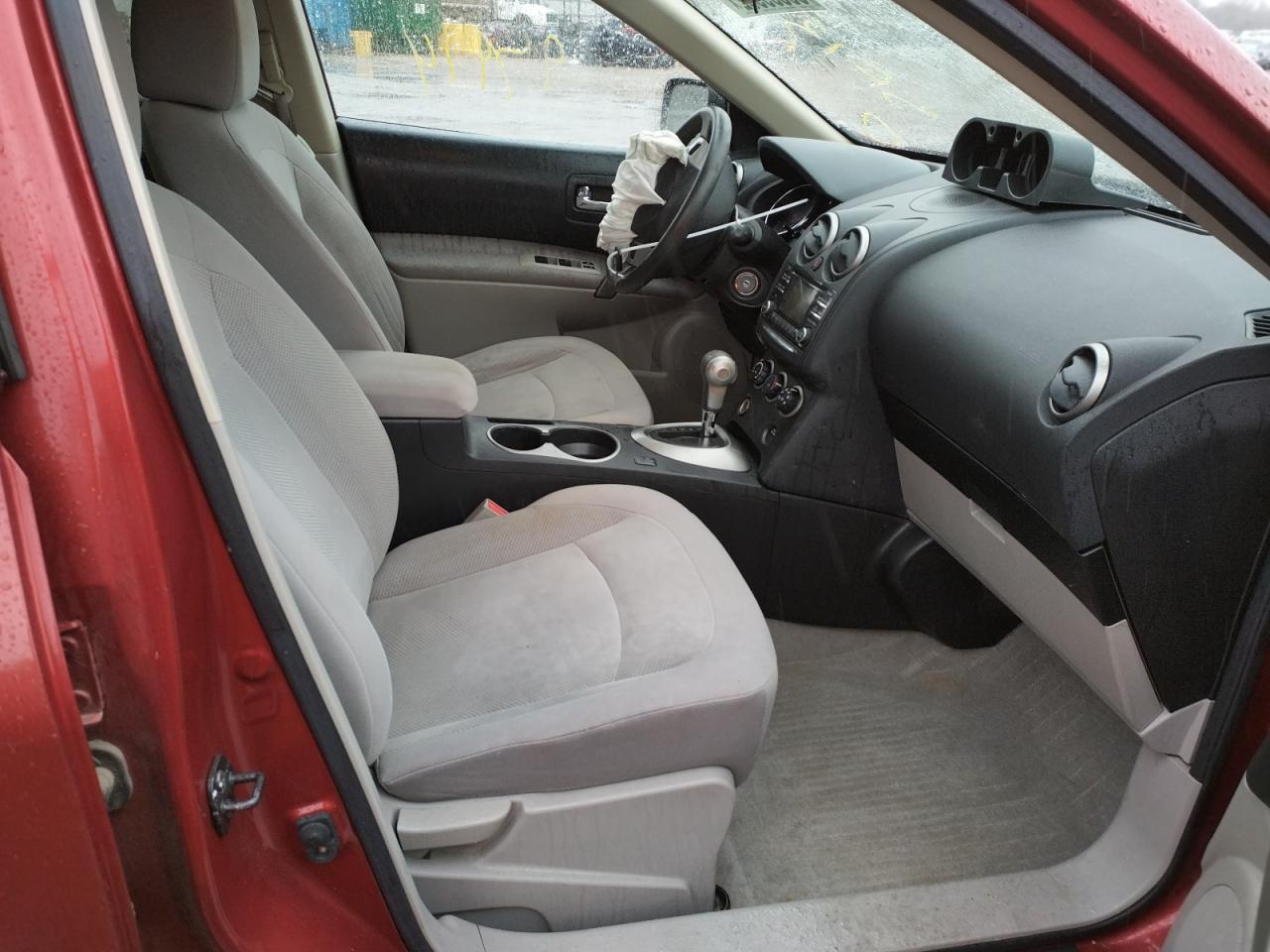 Photo 5 from auction – 2013 NISSAN ROGUE S with VIN JN8AS5MT2DW043164