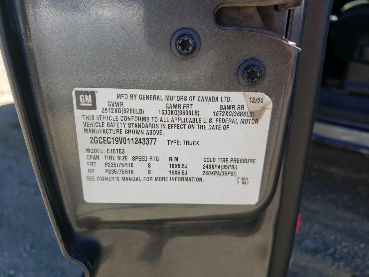 Photo 10 from auction – 2001 CHEVROLET SILVERADO with VIN 2GCEC19V011243377