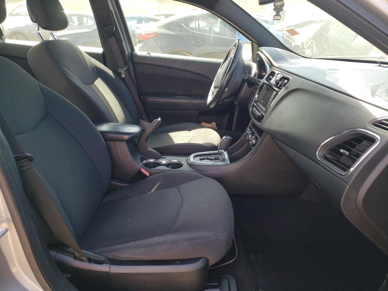 Zdjęcie 5 z aukcji – 2013 CHRYSLER 200 TOURIN z VIN 1C3CCBBB5DN617244