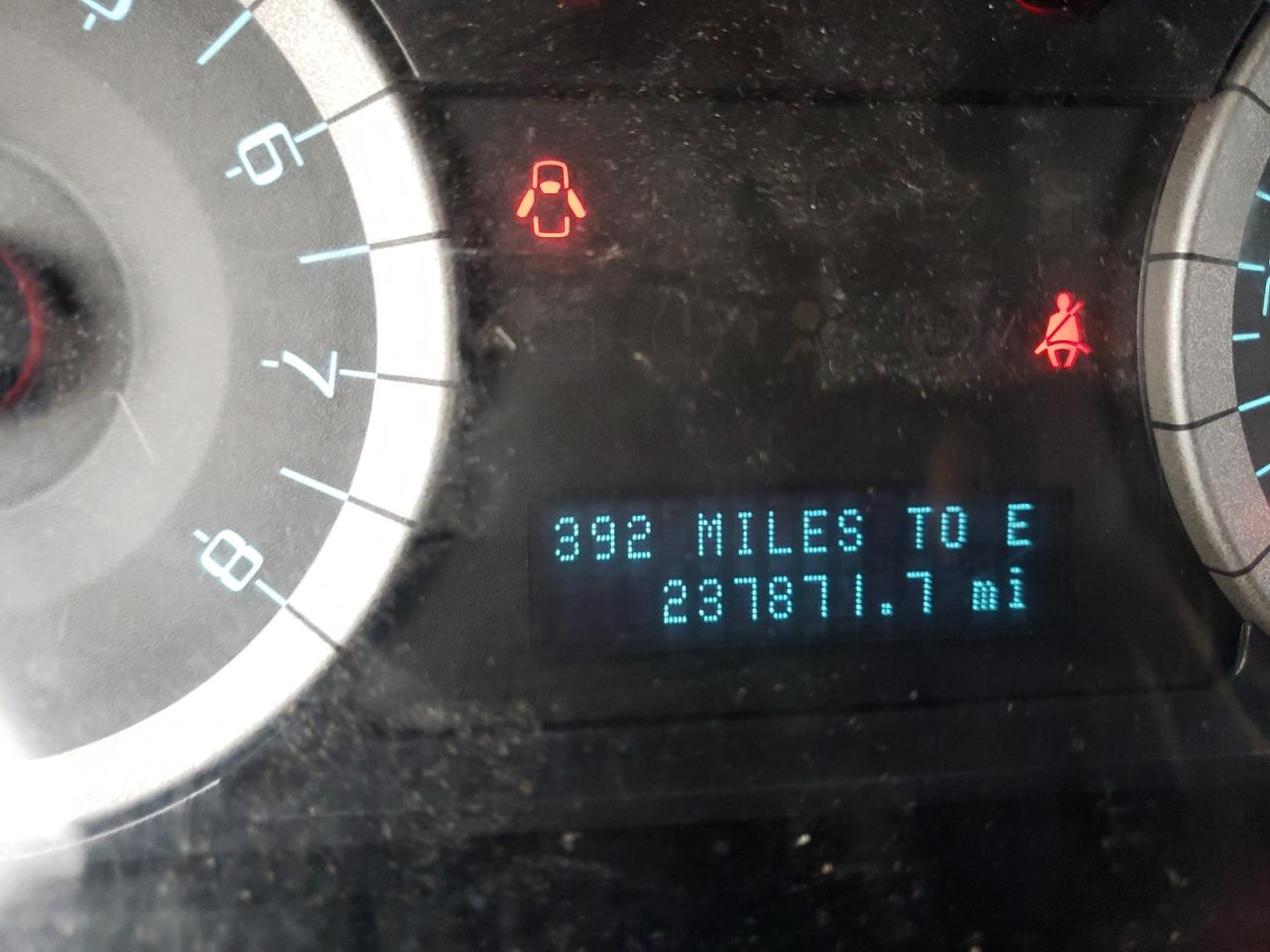 Photo 8 from auction – 2010 FORD ESCAPE LIM with VIN 1FMCU0EG6AKC46110