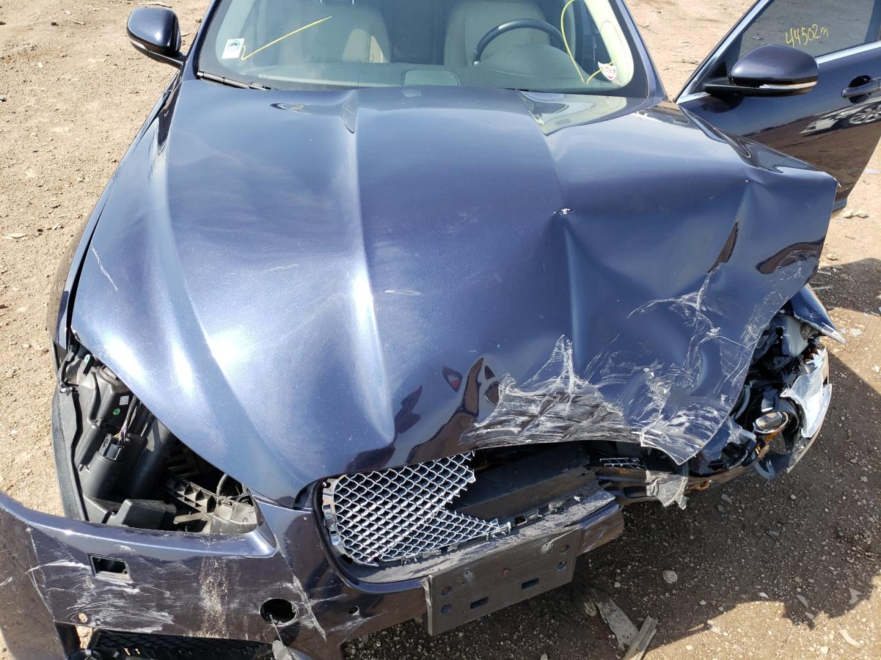 Photo 7 from auction – 2014 JAGUAR XF with VIN SAJWJ0EF5E8U09335