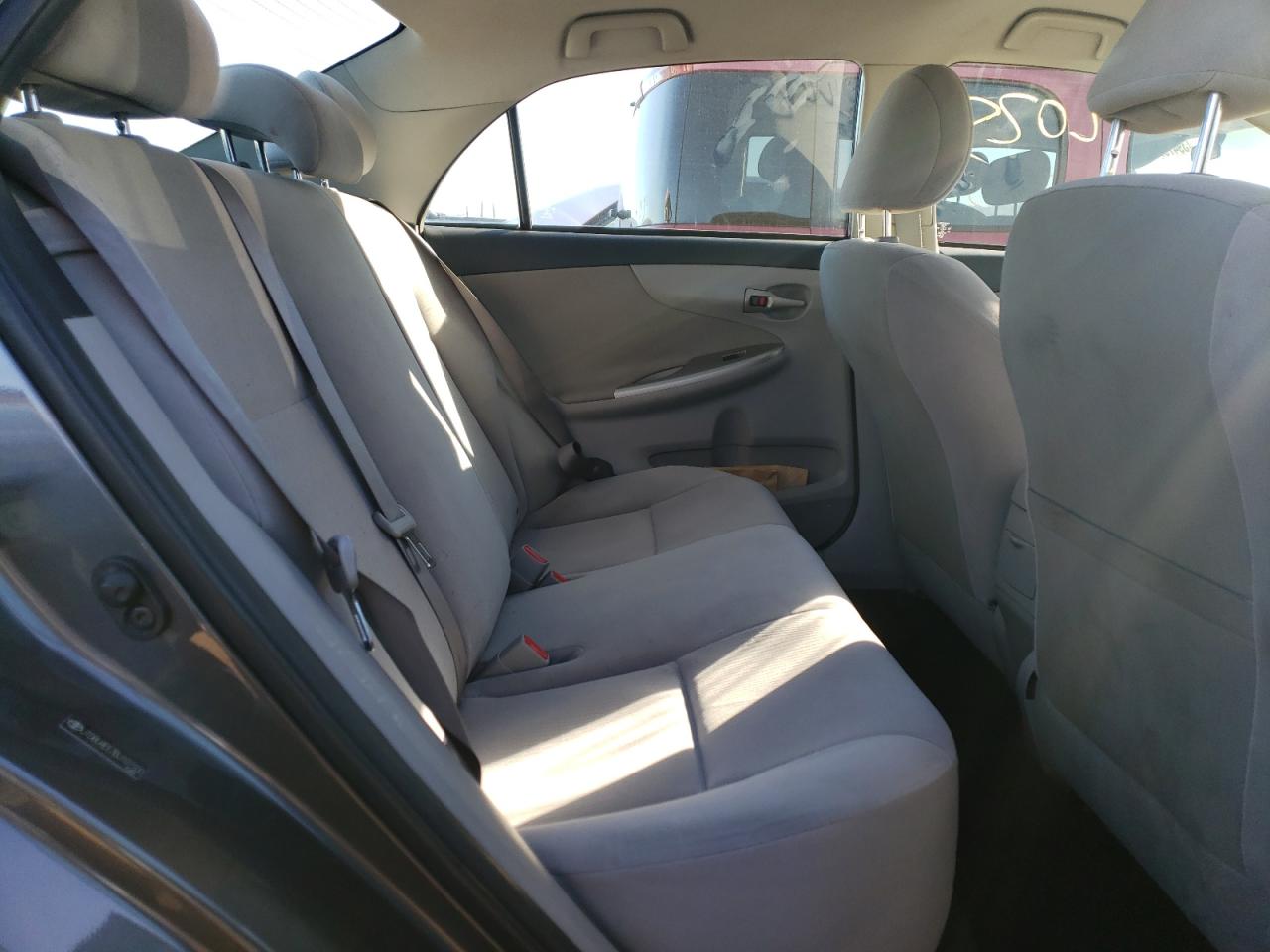 Photo 6 from auction – 2011 TOYOTA COROLLA BA with VIN JTDBU4EE3BJ107100