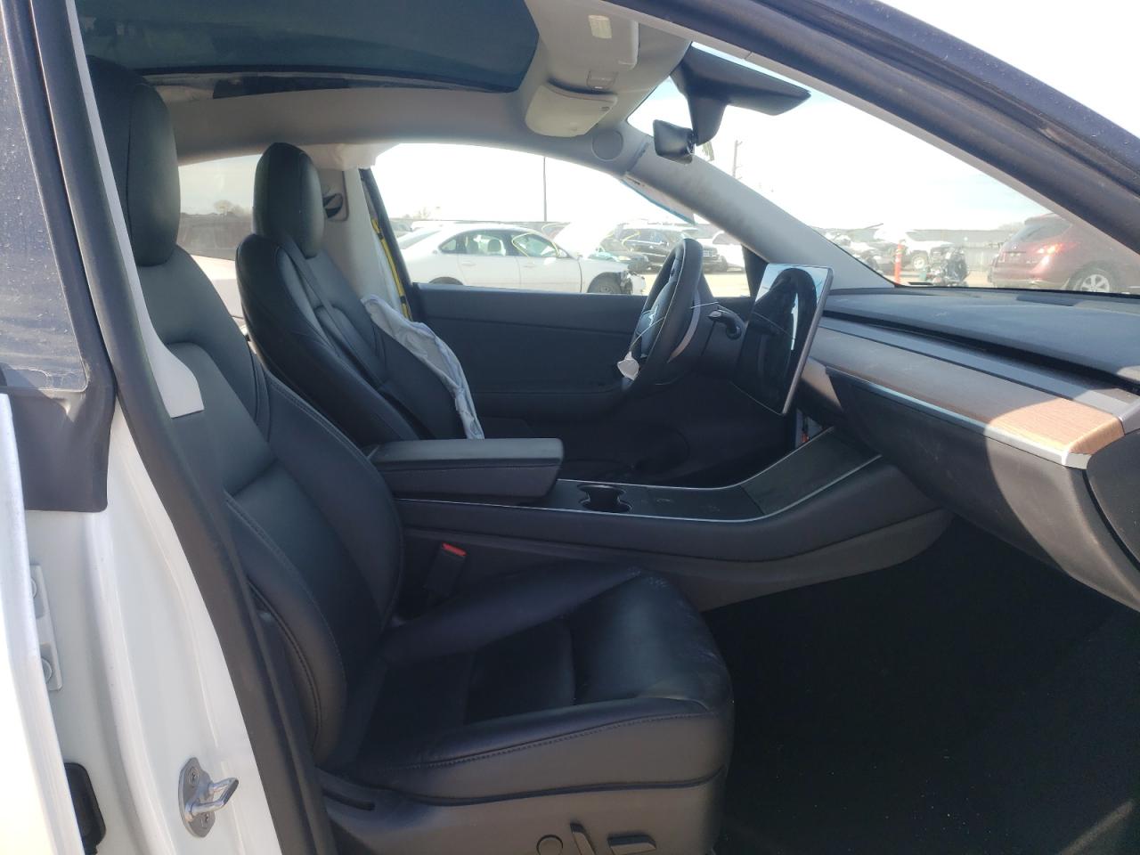 Photo 5 from auction – 2020 TESLA MODEL Y with VIN 5YJYGDEF1LF022713
