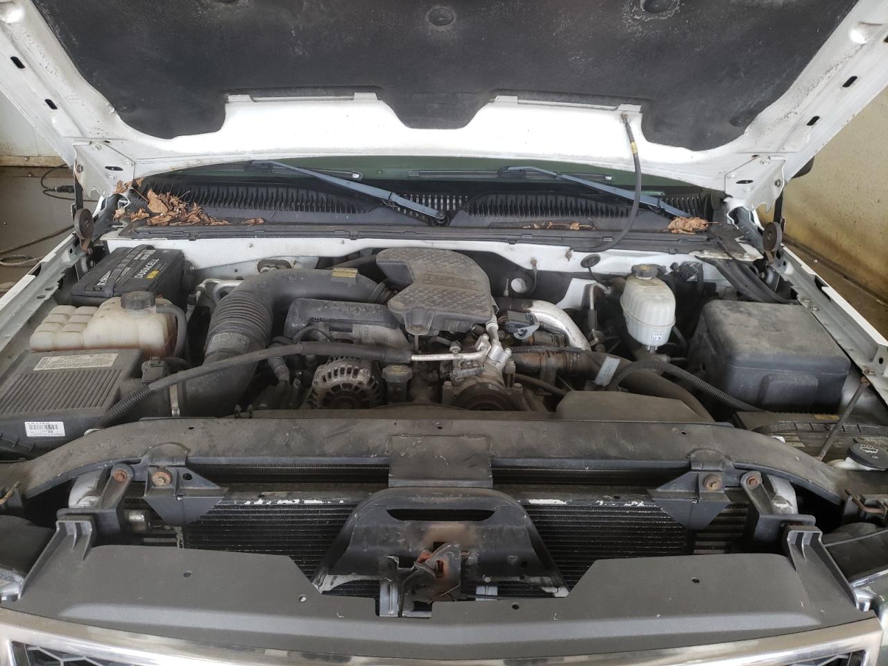 Photo 7 from auction – 2005 CHEVROLET SILVERADO with VIN 1GCHK23275F875313