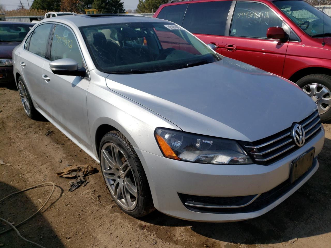 Photo 1 from auction – 2014 VOLKSWAGEN PASSAT SE with VIN 1VWBS7A34EC052383