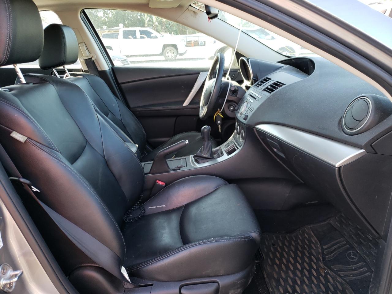 Photo 5 from auction – 2010 MAZDA 3 S with VIN JM1BL1H61A1154047