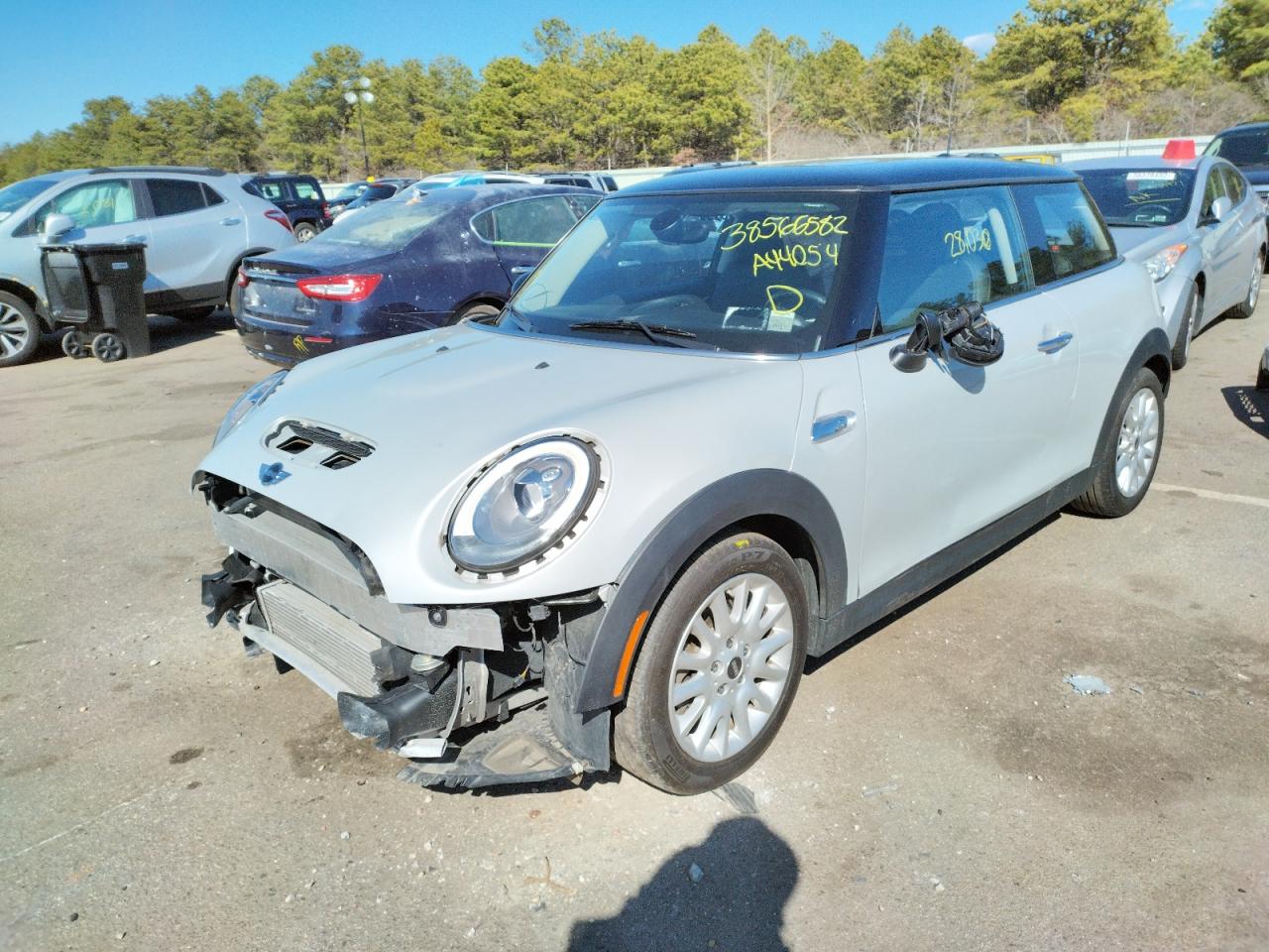 Photo 2 from auction – 2016 MINI COOPER S with VIN WMWXP7C59G2A44054