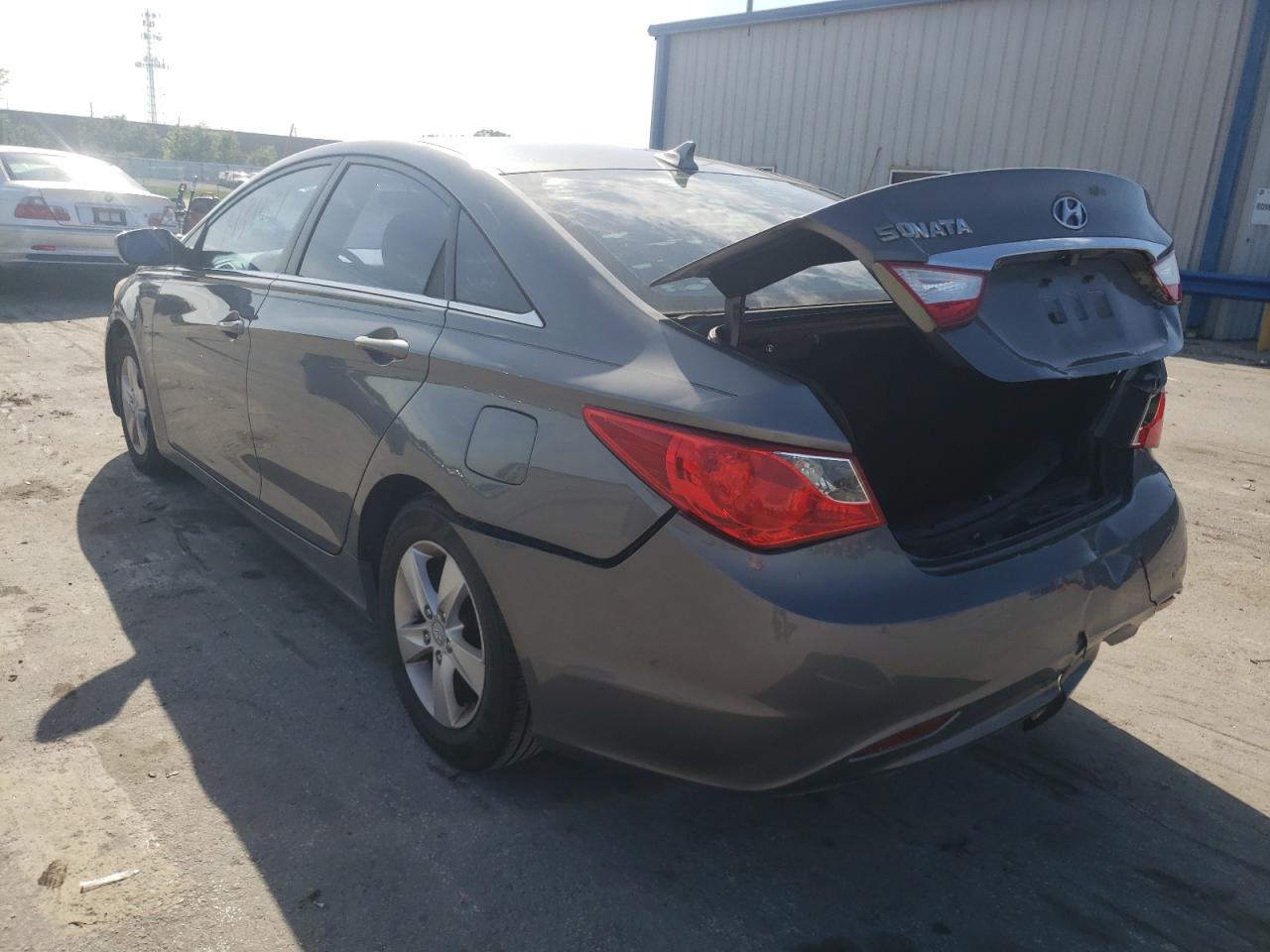 Photo 3 from auction – 2011 HYUNDAI SONATA GLS with VIN 5NPEB4AC0BH203475