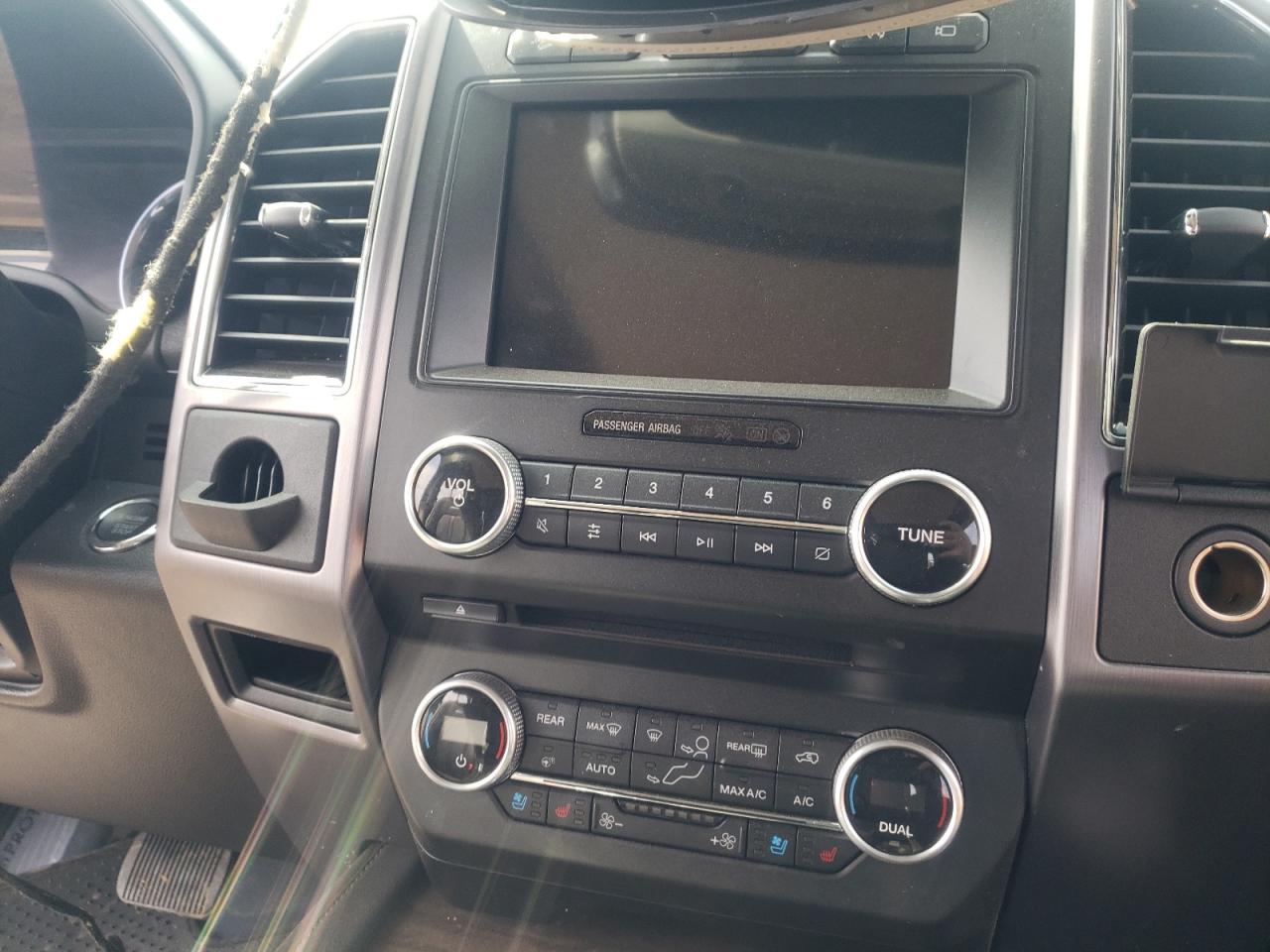 Photo 9 from auction – 2018 FORD EXPEDITION with VIN 1FMJK1MT1JEA38846
