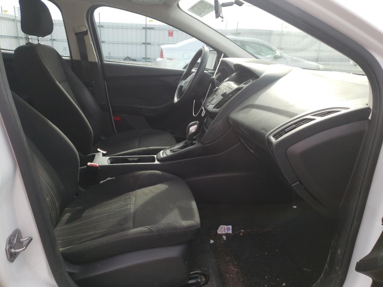 Photo 5 from auction – 2018 FORD FOCUS S with VIN 1FADP3E22JL278073