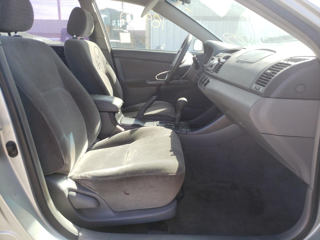 Photo 5 from auction – 2003 TOYOTA CAMRY with VIN JTDBE32K530236027