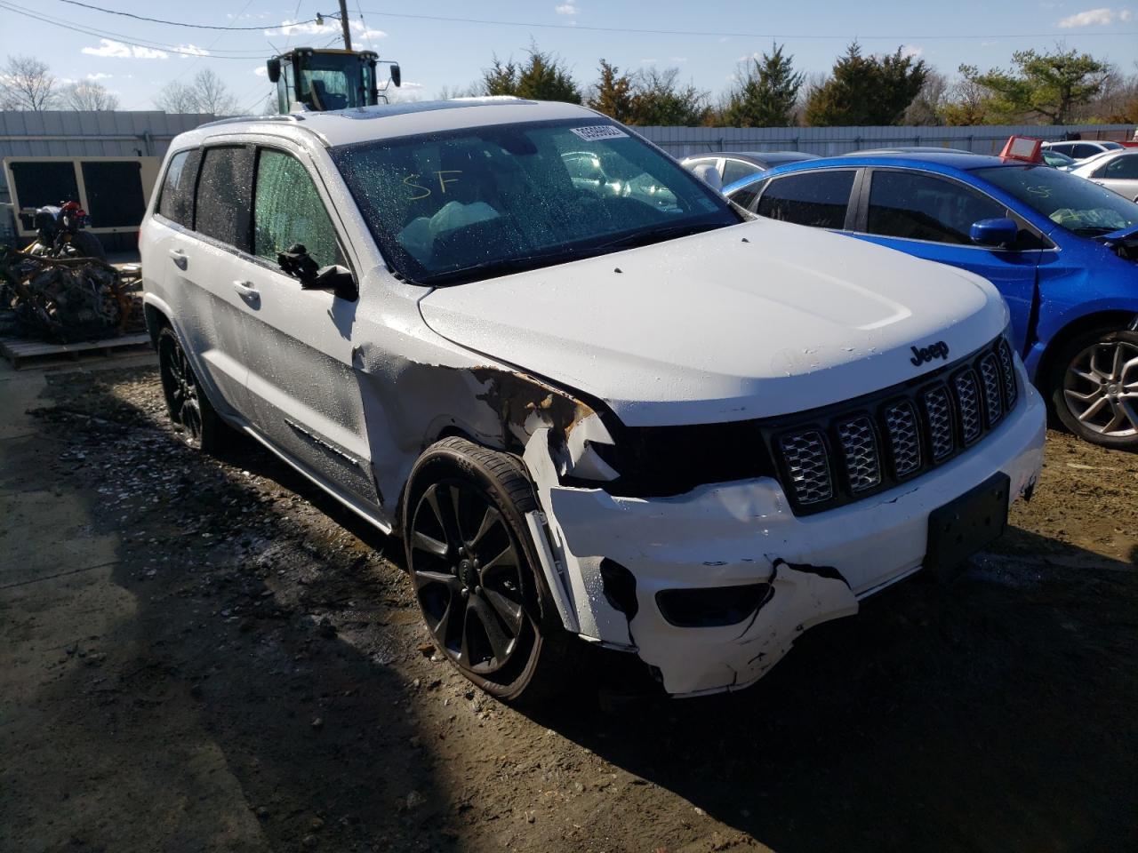 JEEP GRAND CHER 2018 with VIN 1C4RJFAG7JC320807 - Photo from auction