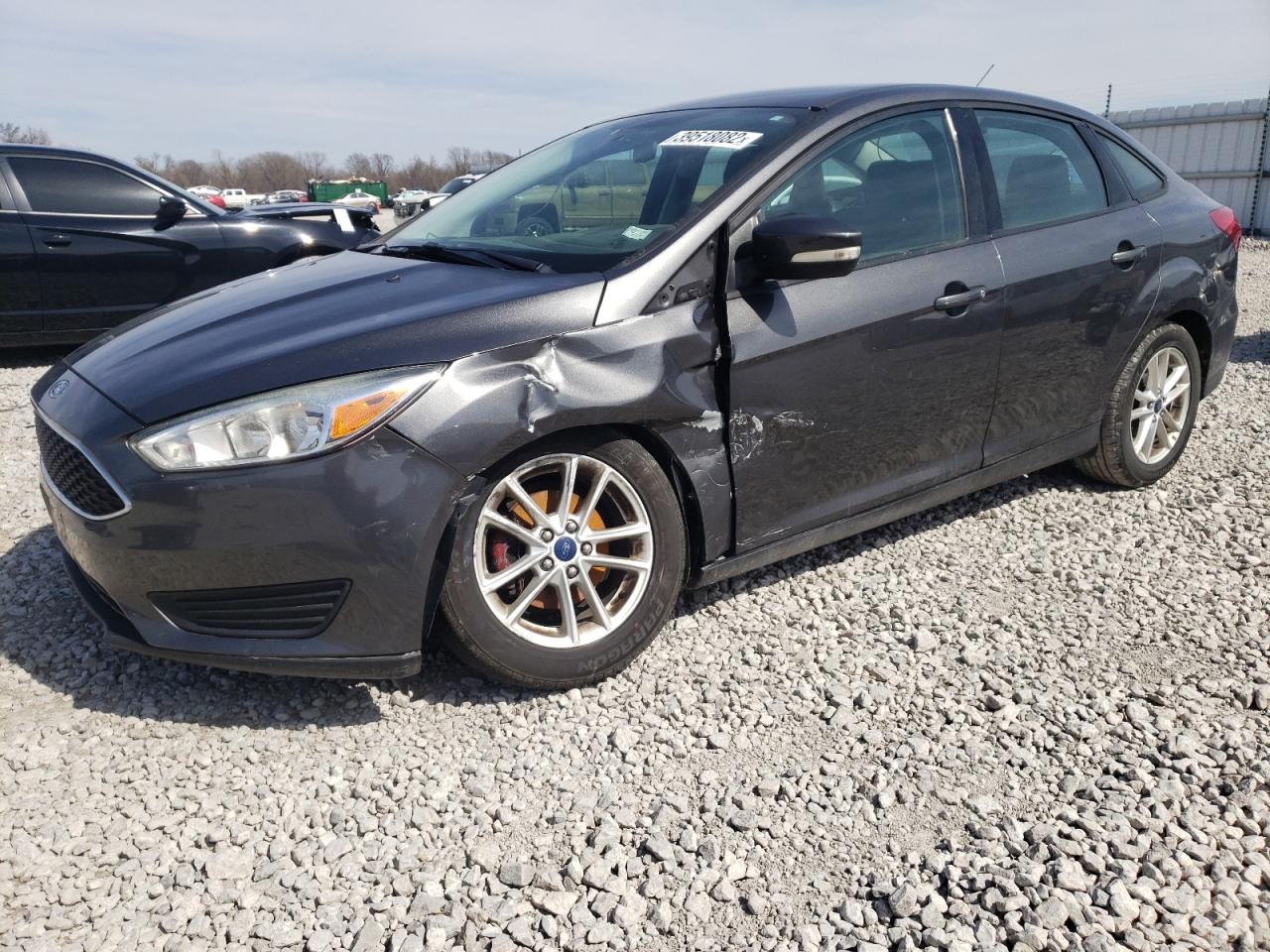 Photo 2 from auction – 2016 FORD FOCUS SE with VIN 1FADP3F26GL276544