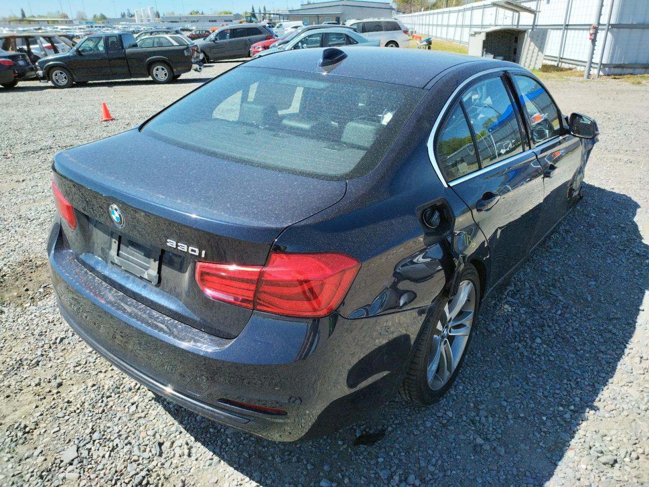 Photo 4 from auction – 2017 BMW 330 I with VIN WBA8B9G56HNU50010