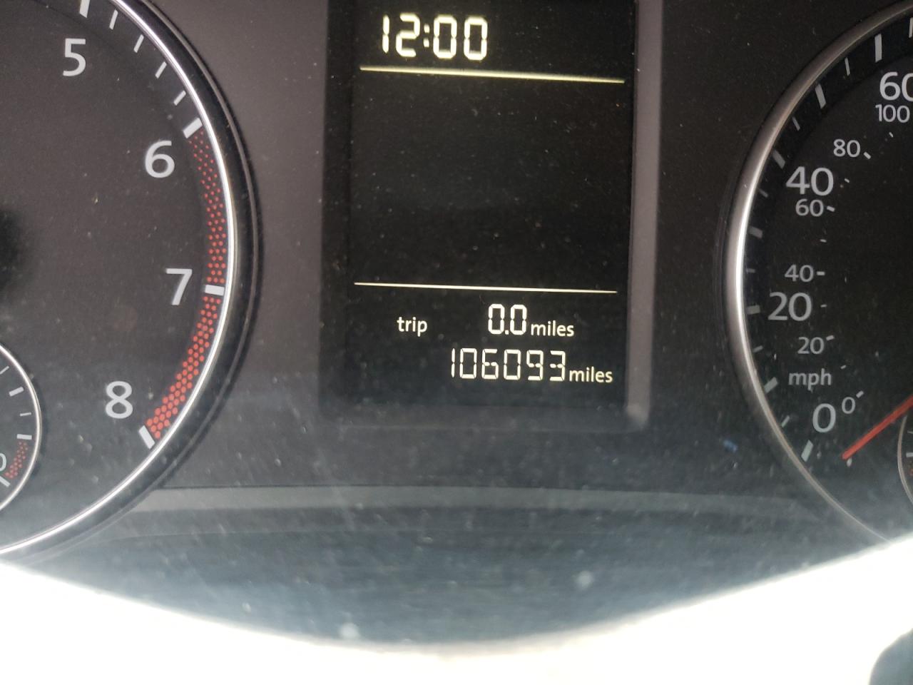 Photo 8 from auction – 2014 VOLKSWAGEN PASSAT S with VIN 1VWAT7A39EC080527