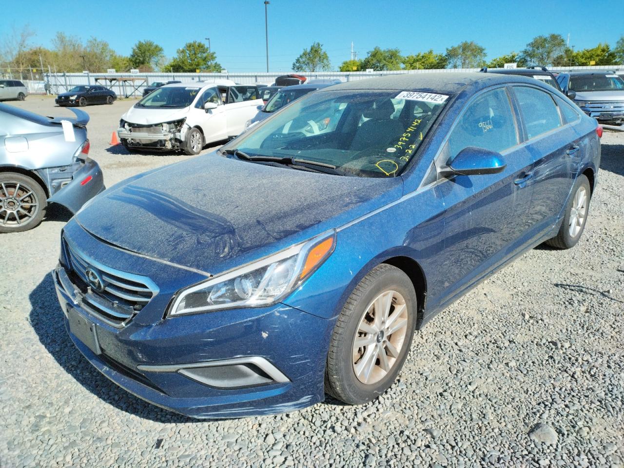 Photo 2 from auction – 2017 HYUNDAI SONATA SE with VIN 5NPE24AF2HH487923