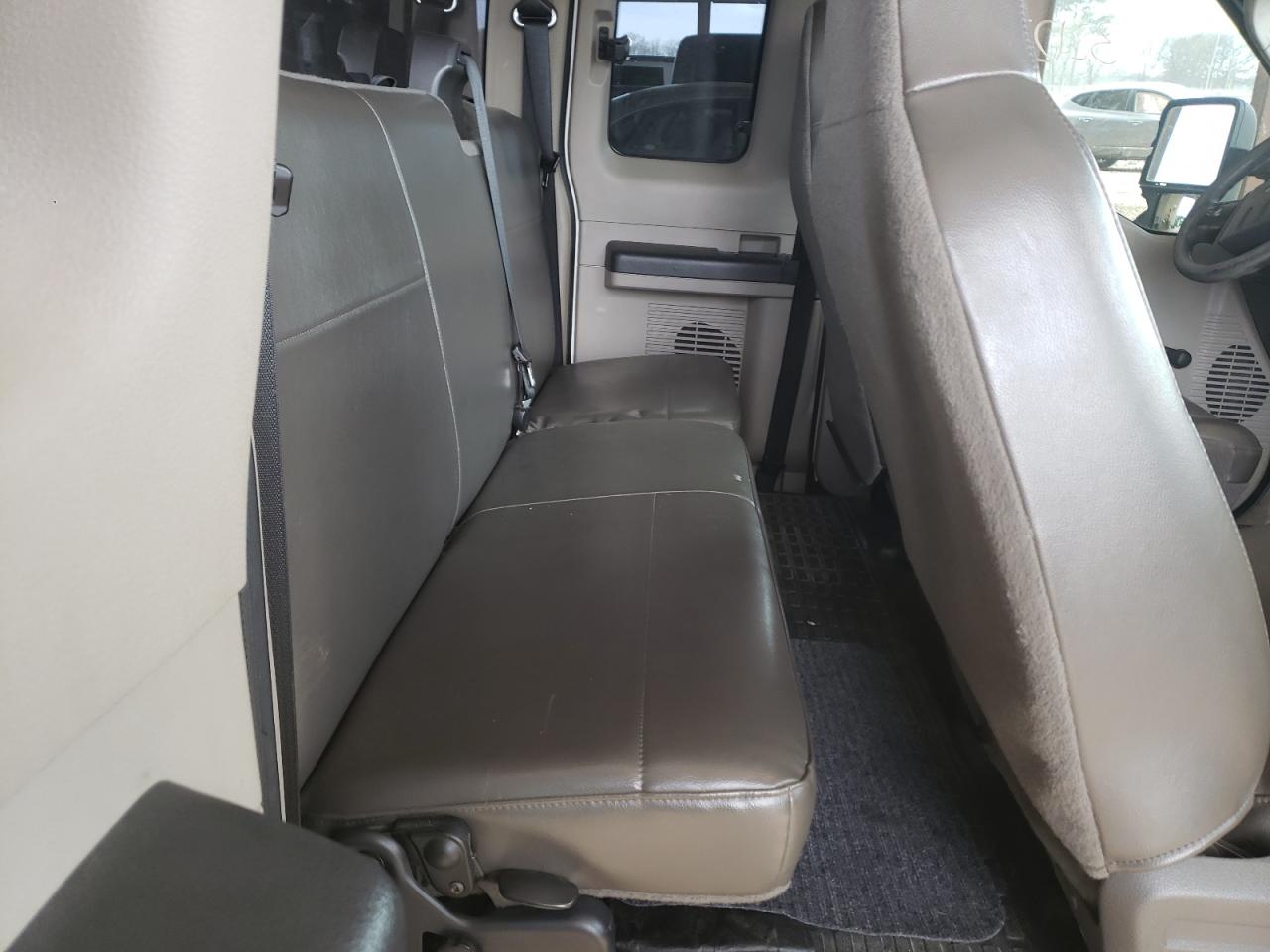 Photo 6 from auction – 2010 FORD F250 SUPER with VIN 1FTNX2A54AEB25188