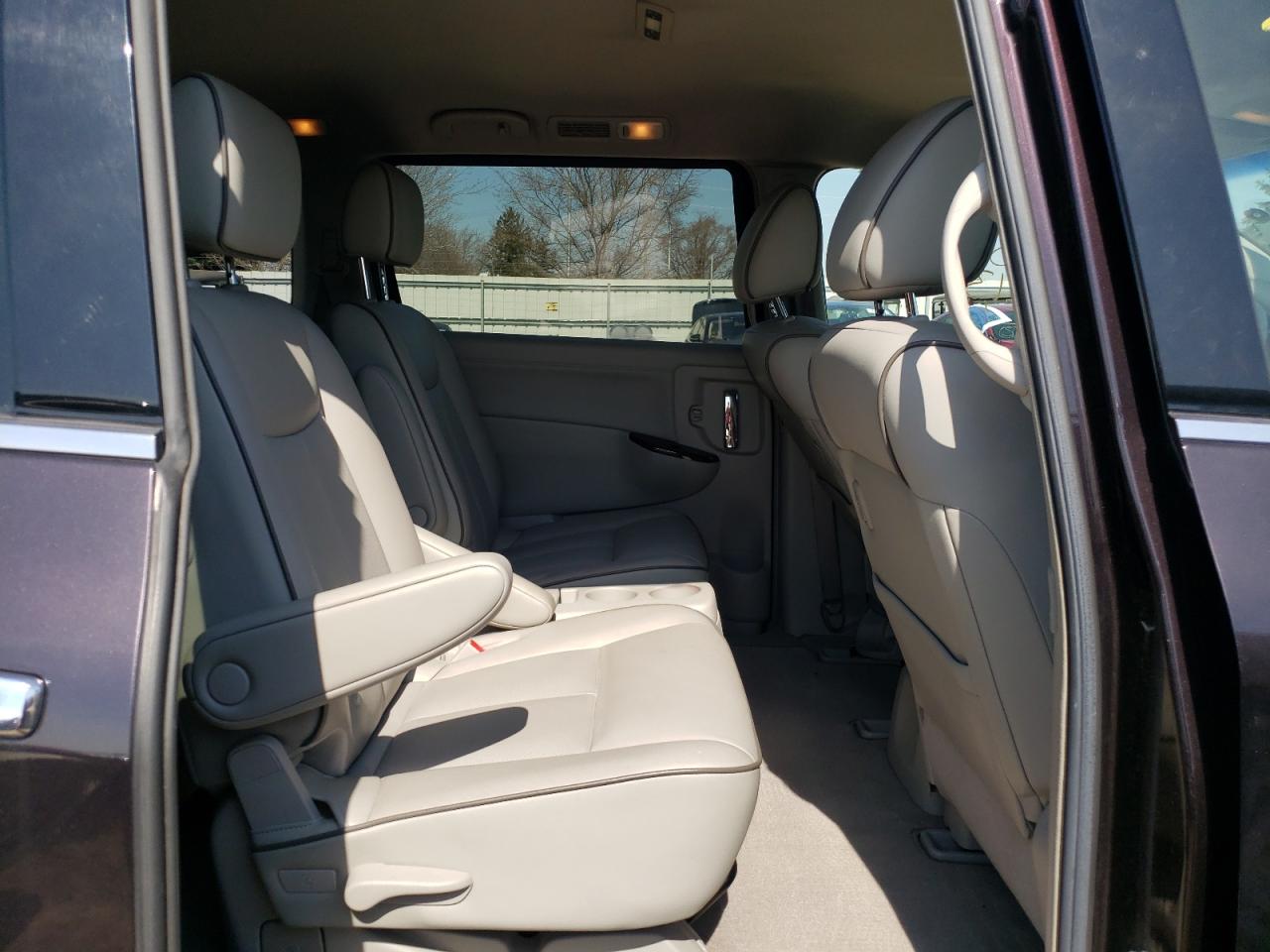 Photo 6 from auction – 2011 NISSAN QUEST S with VIN JN8AE2KP8B9009396