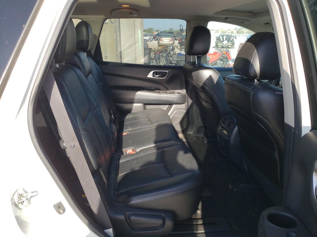 Photo 6 from auction – 2013 NISSAN PATHFINDER with VIN 5N1AR2MM0DC677309