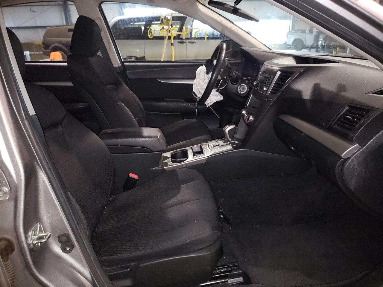 Photo 5 from auction – 2010 SUBARU LEGACY 2.5 with VIN 4S3BMBA68A3231160