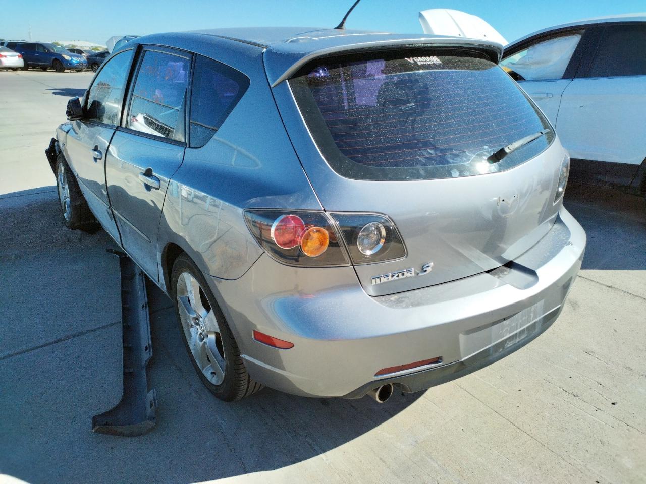 Photo 3 from auction – 2006 MAZDA 3 HATCHBAC with VIN JM1BK344161419804