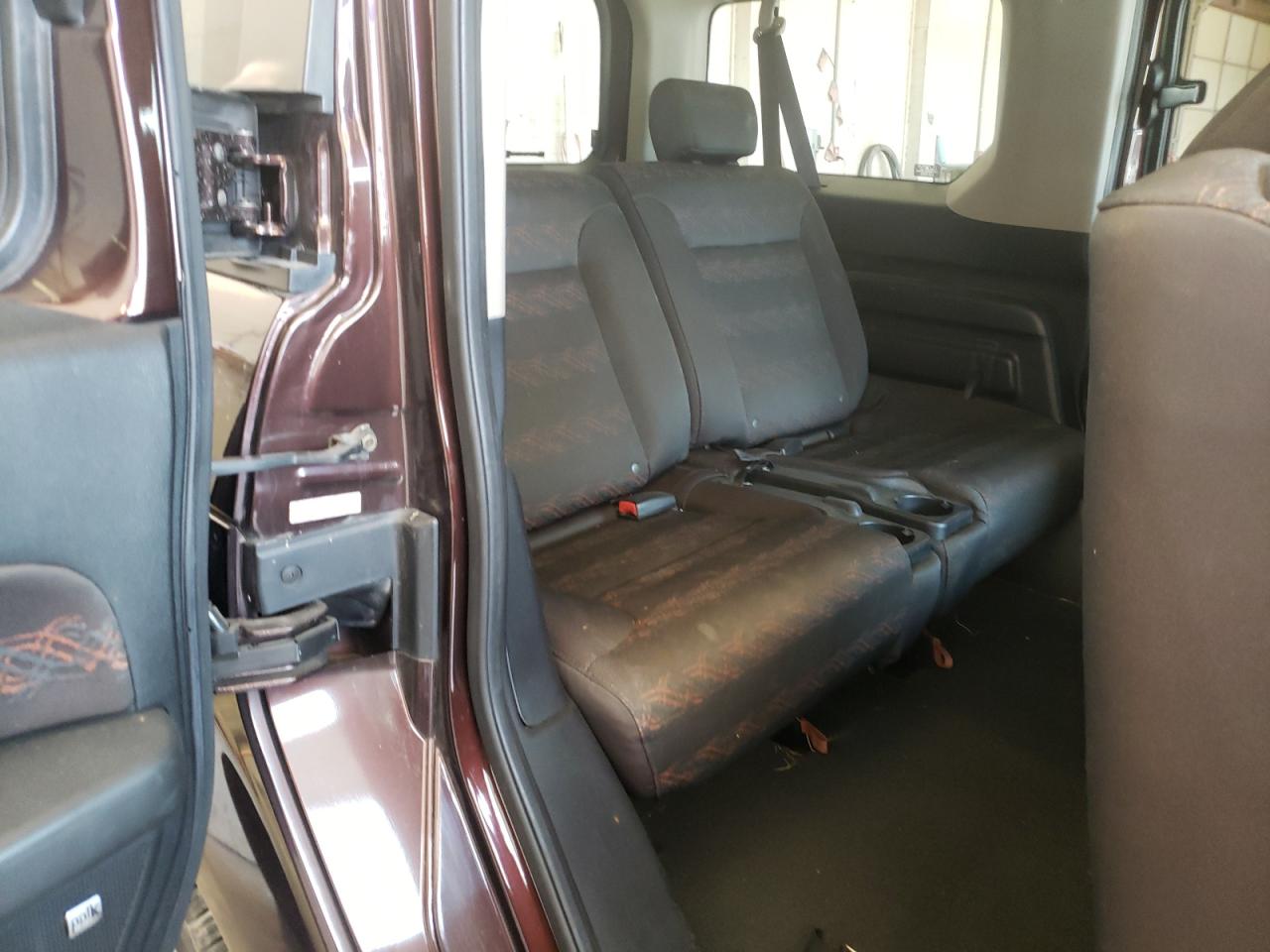 Photo 6 from auction – 2007 HONDA ELEMENT SC with VIN 5J6YH18947L009341