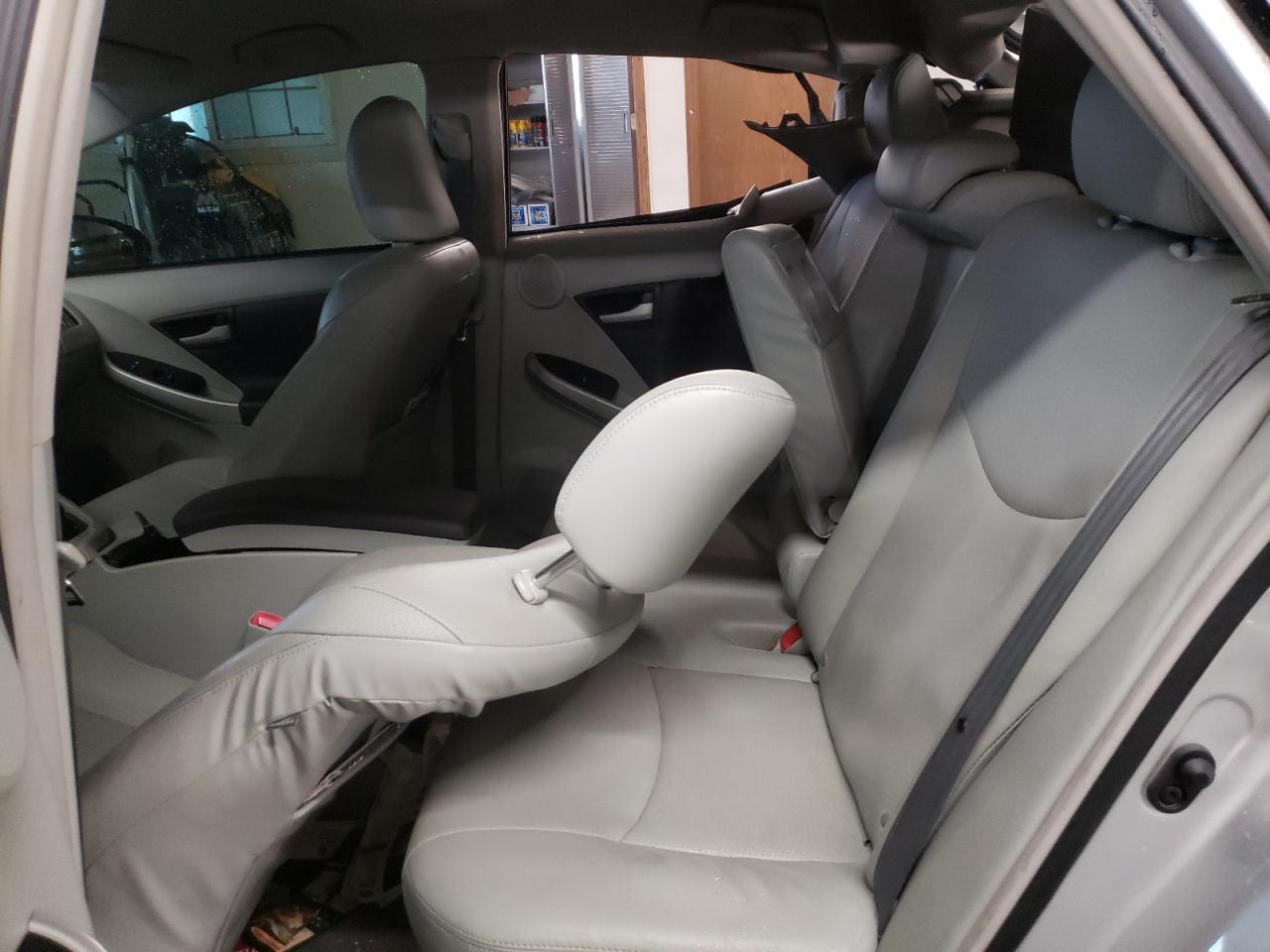 Photo 6 from auction – 2010 TOYOTA PRIUS with VIN JTDKN3DU3A0210778