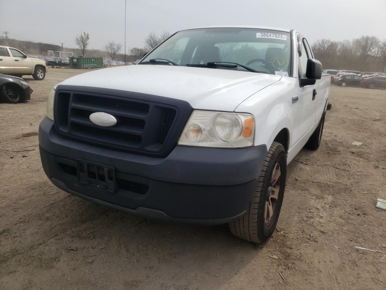 Photo 2 from auction – 2007 FORD F150 with VIN 1FTRF12217KD63917