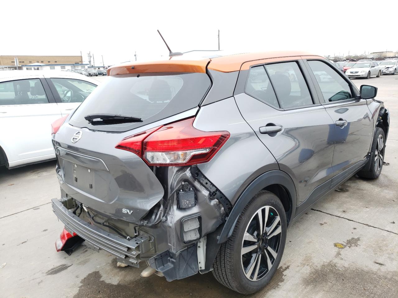 Photo 4 from auction – 2019 NISSAN KICKS S with VIN 3N1CP5CU5KL514732