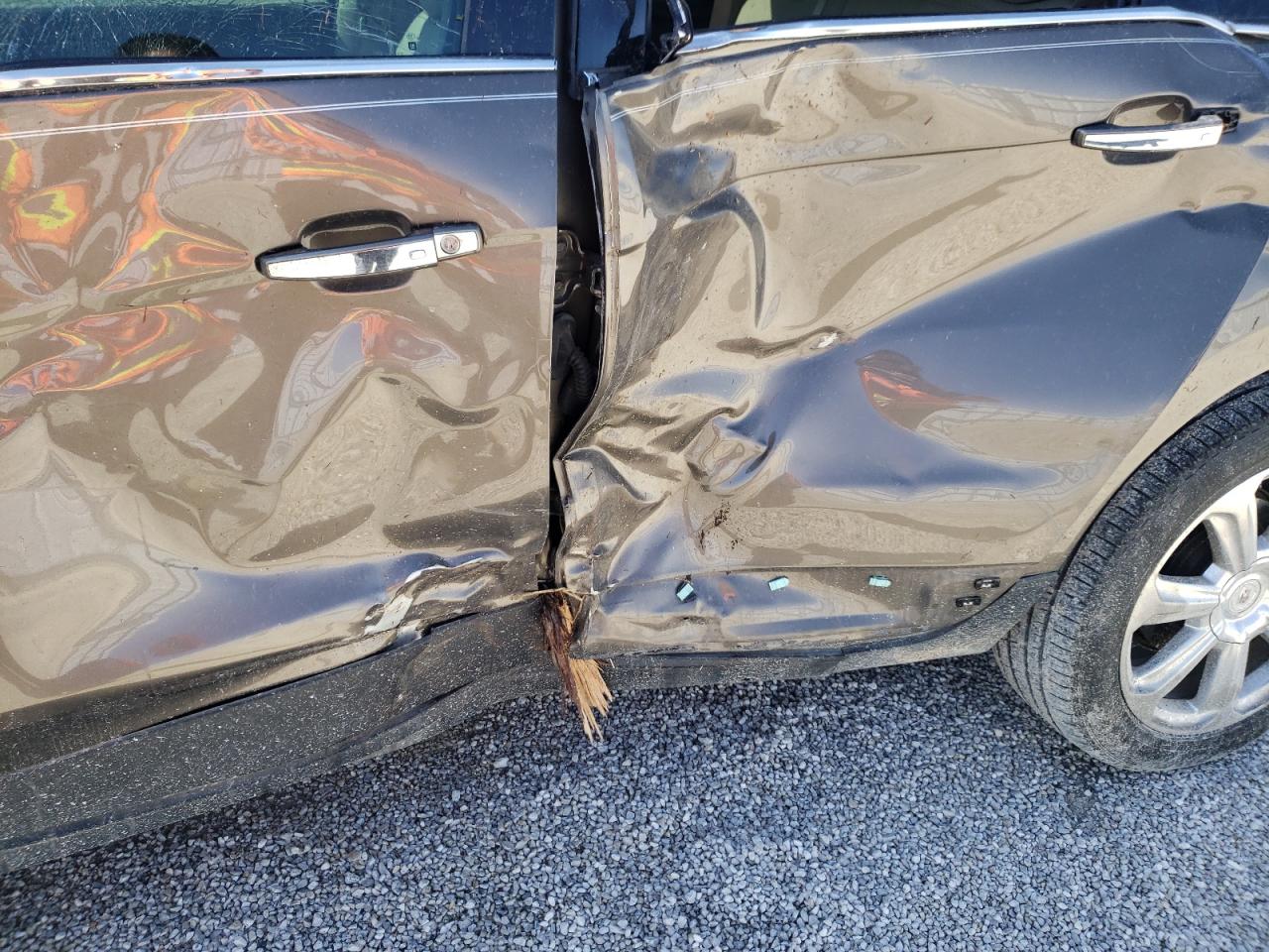 Photo 9 from auction – 2016 CADILLAC SRX PERFOR with VIN 3GYFNCE36GS565107