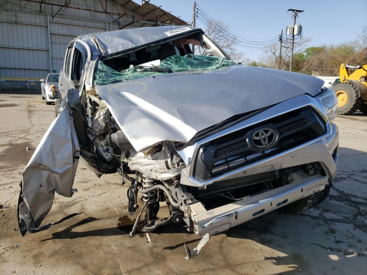 Photo 9 from auction – 2014 TOYOTA TACOMA DOU with VIN 5TFLU4EN3EX100525