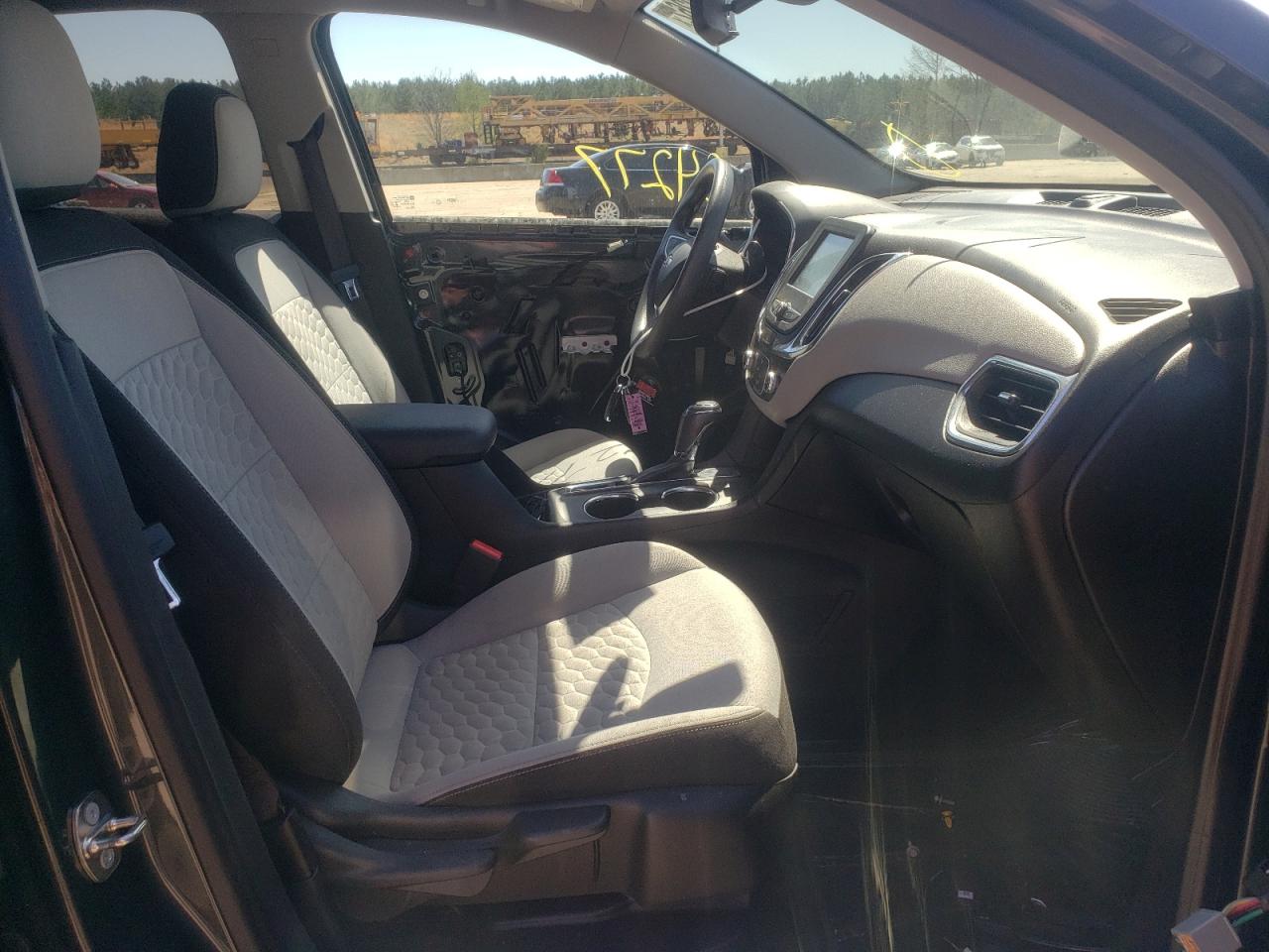 Photo 5 from auction – 2018 CHEVROLET EQUINOX LT with VIN 3GNAXJEVXJS574150