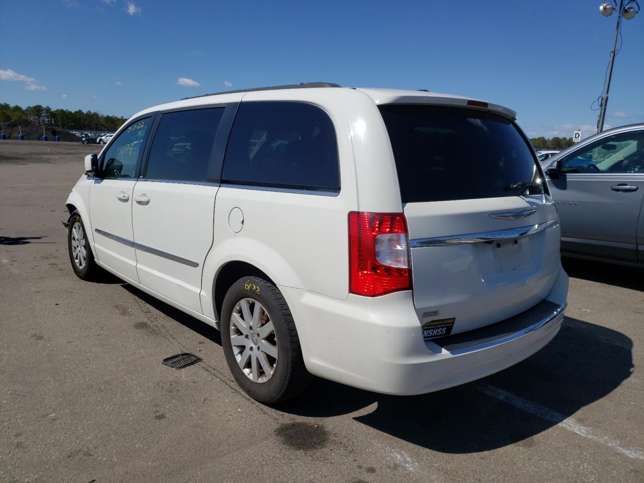 Photo 3 from auction – 2013 CHRYSLER TOWN & COU with VIN 2C4RC1BG3DR689574