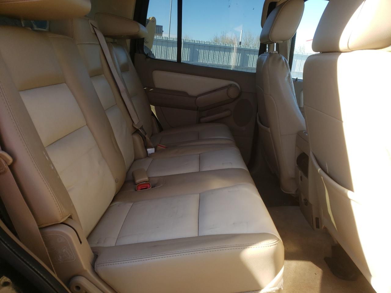 Photo 6 from auction – 2007 FORD EXPLORER E with VIN 1FMEU74E07UB55753