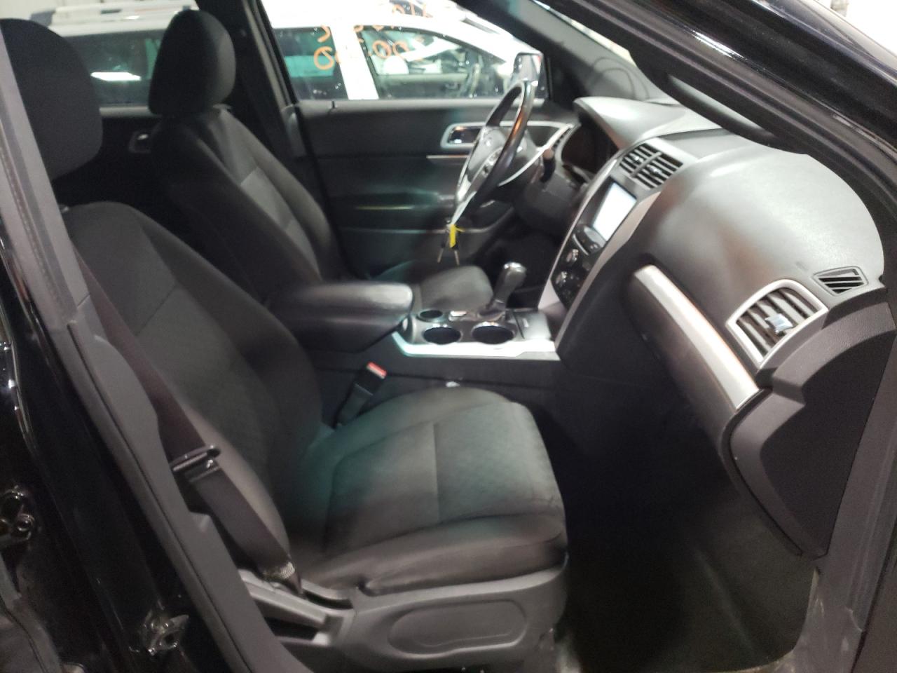 Photo 5 from auction – 2012 FORD EXPLORER X with VIN 1FMHK7D81CGA17239