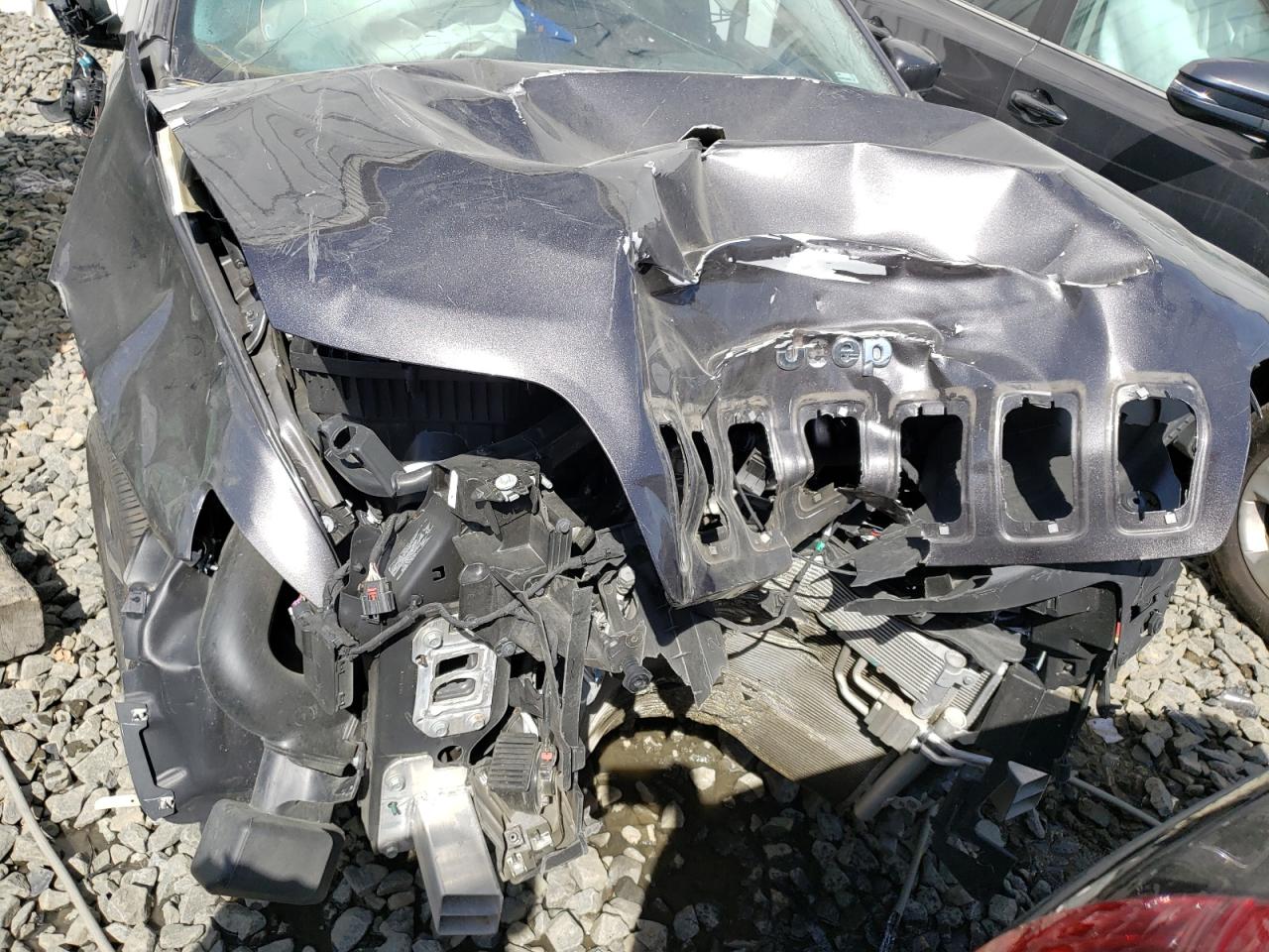 Photo 9 from auction – 2019 JEEP CHEROKEE L with VIN 1C4PJMDX9KD293130