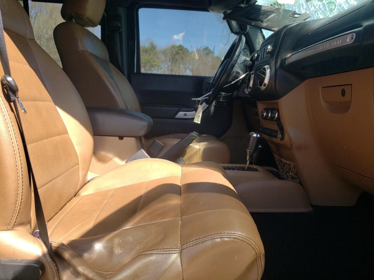 Photo 5 from auction – 2011 JEEP WRANGLER U with VIN 1J4BA5H14BL561183