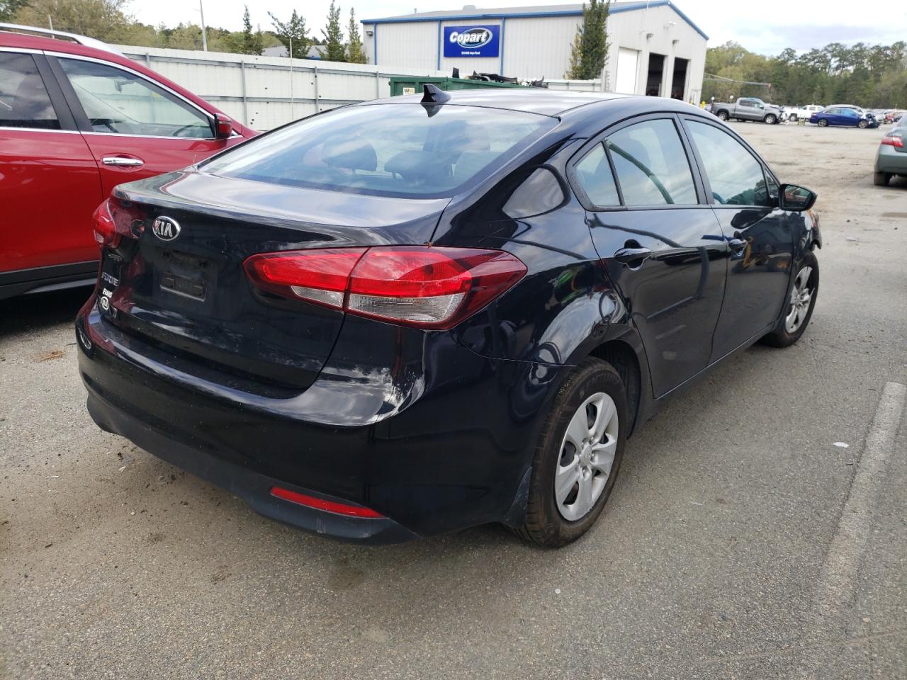 Photo 4 from auction – 2018 KIA FORTE LX with VIN 3KPFK4A79JE269436