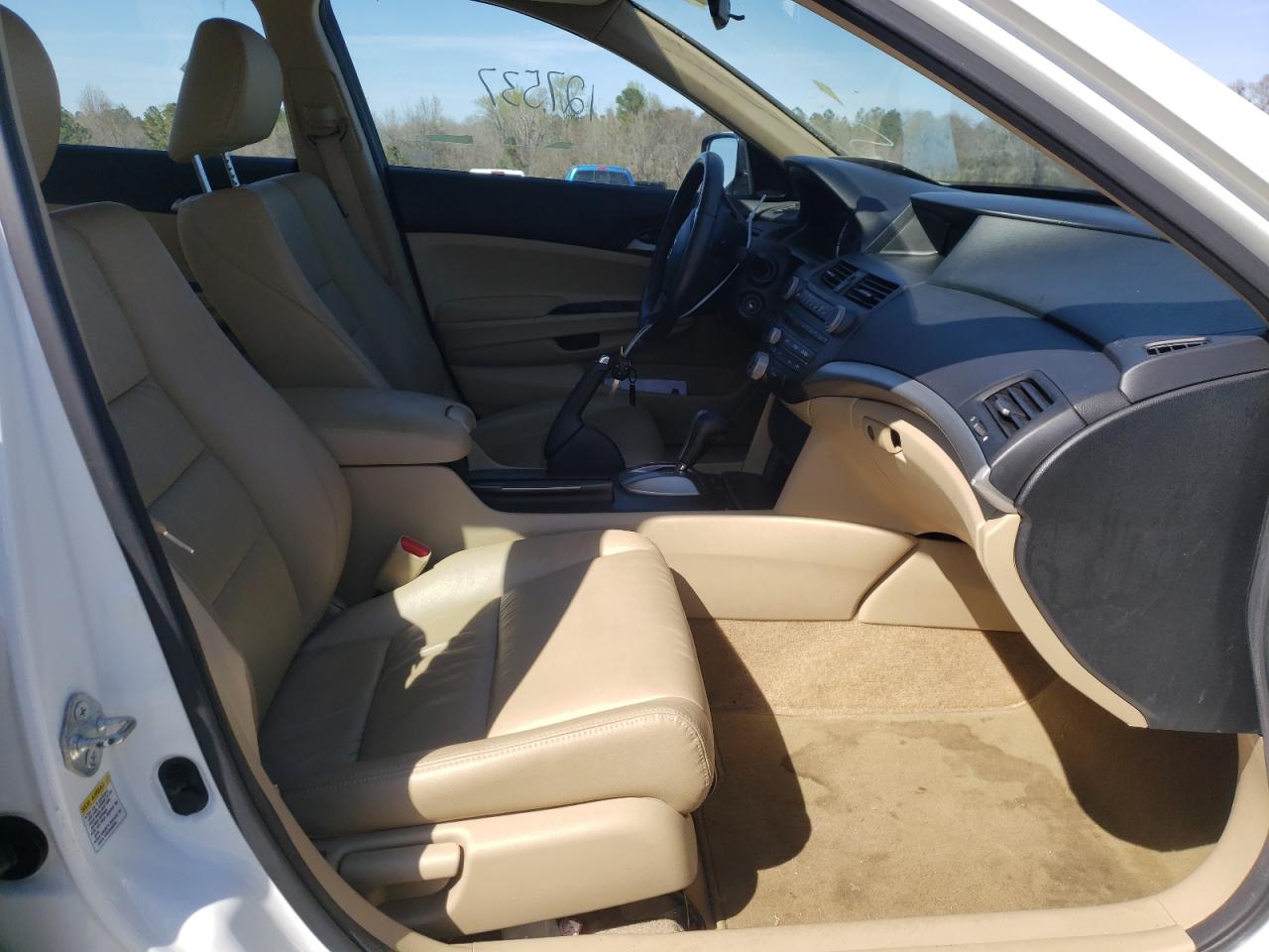 Photo 5 from auction – 2011 HONDA ACCORD SE with VIN 1HGCP2F62BA112474