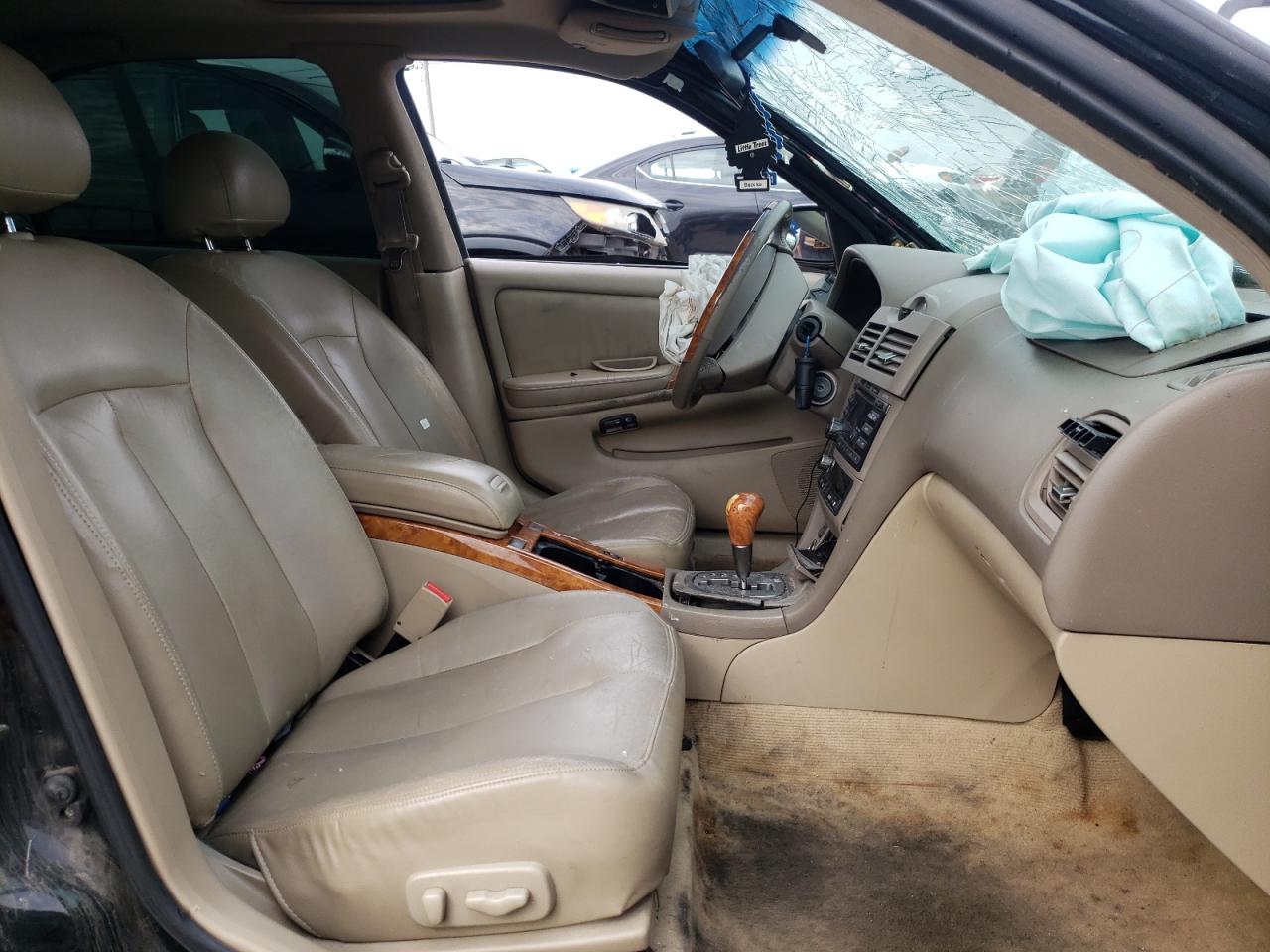 Photo 5 from auction – 2002 INFINITI I35 with VIN JNKDA31A82T021444