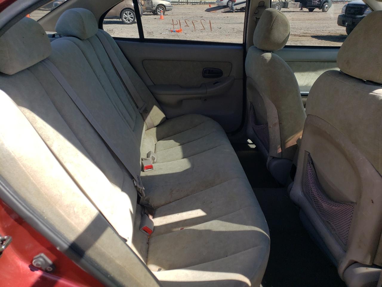 Photo 6 from auction – 2003 HYUNDAI ELANTRA with VIN KMHDN45D73U647526