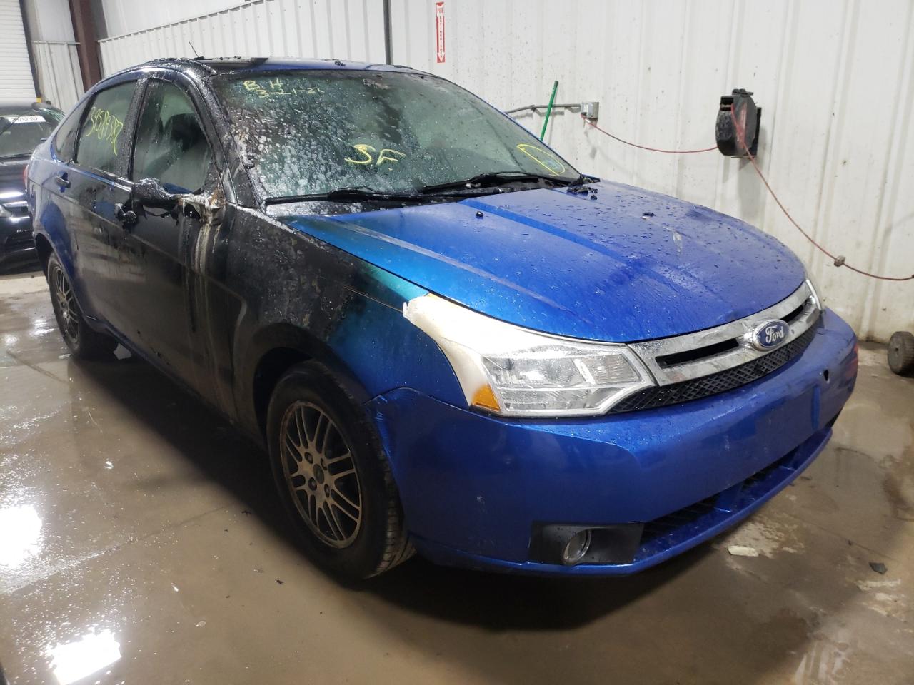 FORD FOCUS SE 2011 z numerem VIN 1FAHP3FN7BW195037 - Zdjęcie z aukcji