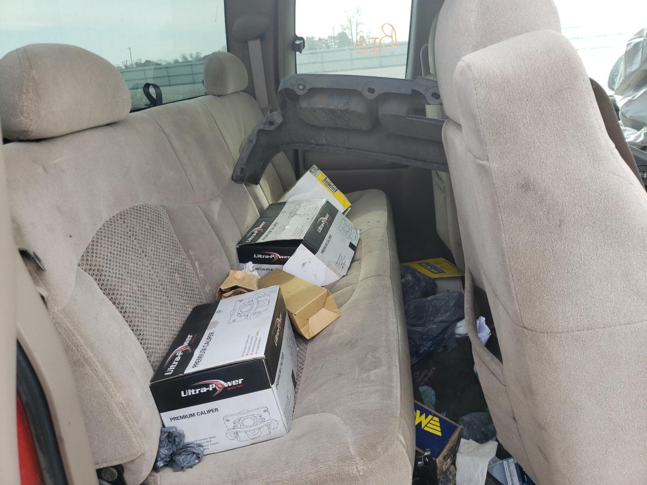 Photo 6 from auction – 2002 CHEVROLET SILVERADO with VIN 2GCEC19V321306389