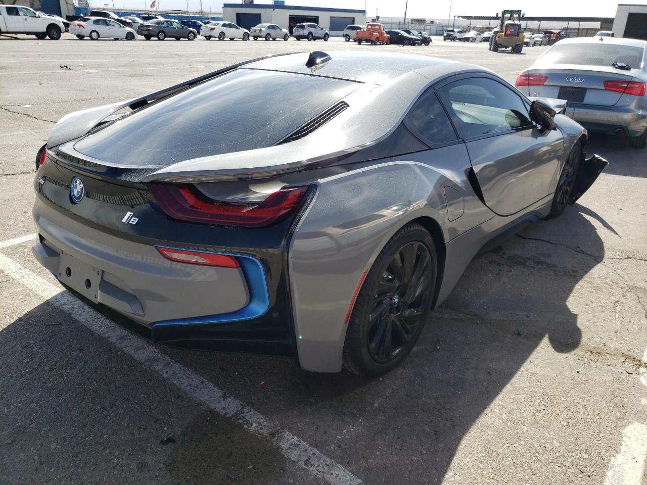 Photo 4 from auction – 2015 BMW I8 with VIN WBY2Z2C51FV674654