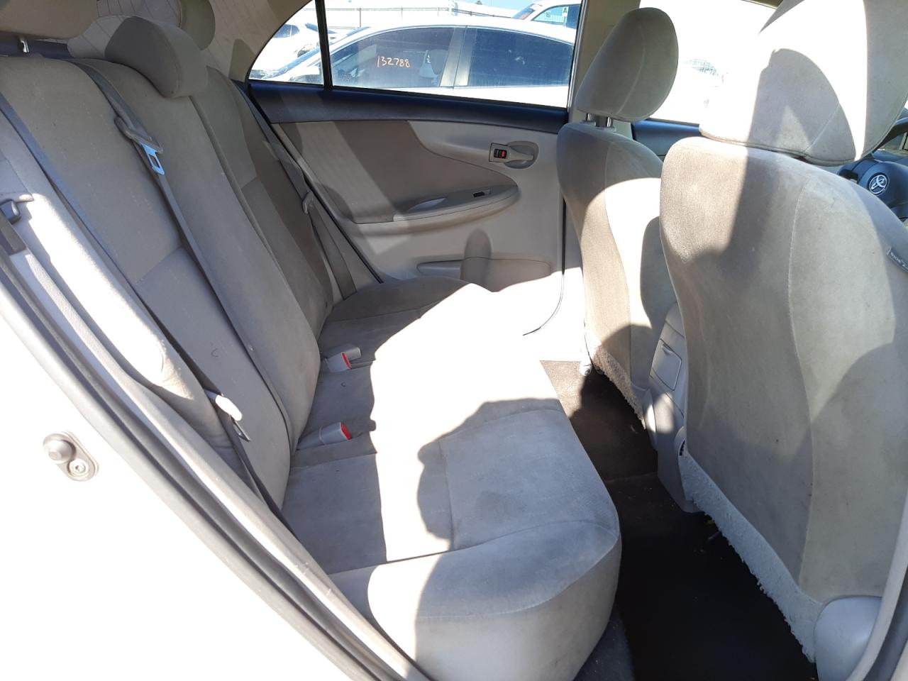 Photo 6 from auction – 2012 TOYOTA COROLLA with VIN 5YFBU4EE4CP038298